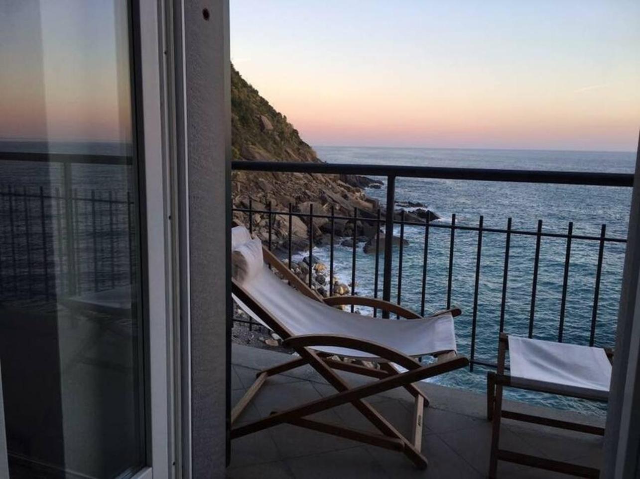 Carattino 12 Idyllic Seafront Retreat Διαμέρισμα Βερνάτσα Εξωτερικό φωτογραφία