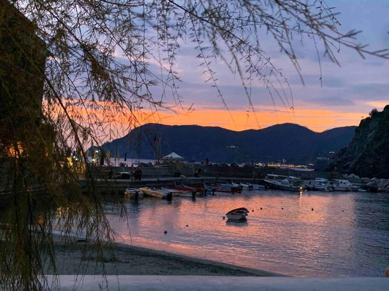 Carattino 12 Idyllic Seafront Retreat Διαμέρισμα Βερνάτσα Εξωτερικό φωτογραφία